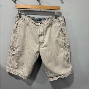 Levi’s khaki mens shorts size 34